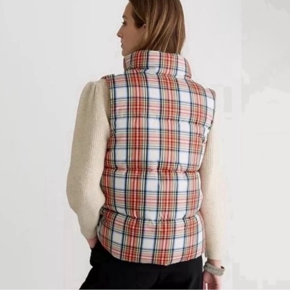 NEW J. Crew Women Plaid Puffer Vest in Snowy Stewart Tartan sleeves size XXS - Picture 2 of 8